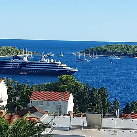 Apartments Zvonimir Hvar Town Exterior photo