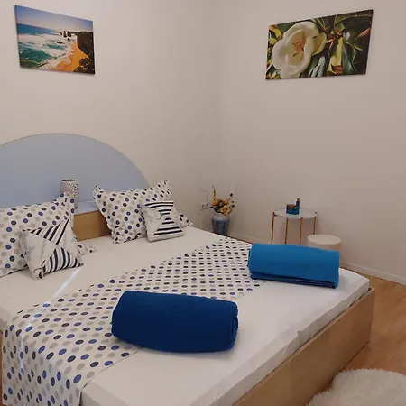Apartments Zvonimir Hvar Town Exterior photo